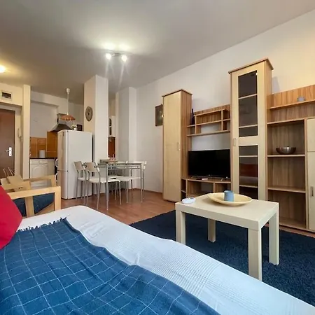 Corvin Promenade Free Parking Apartment *