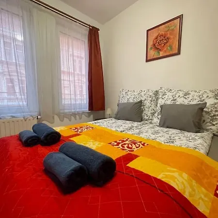 Apartment Corvin Promenade Free Parking