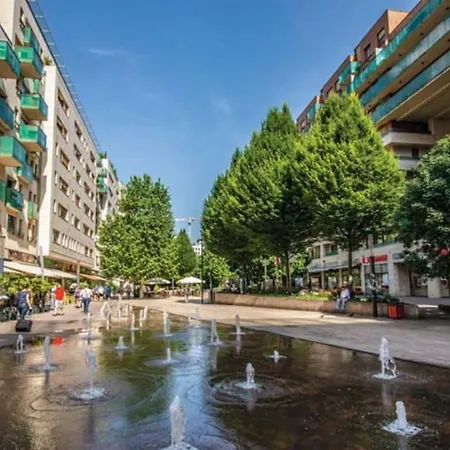 Corvin Promenade Free Parking Apartment *